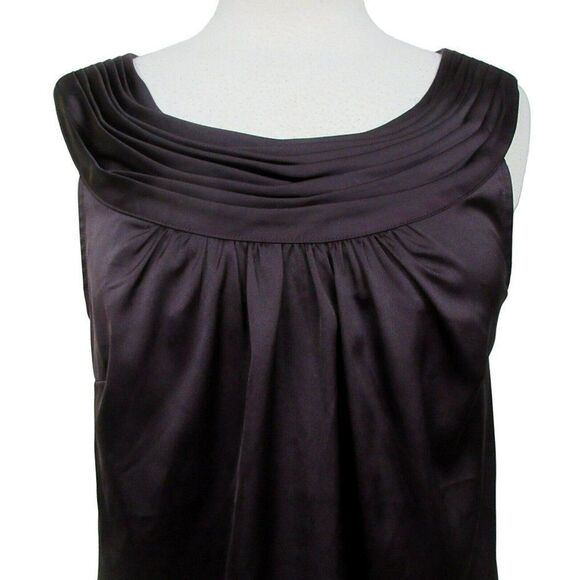 LOFT Fluted Scoop Neck Pullover Blouse Sz M Sleeveless Stretch Top Plum - Picture 2 of 5